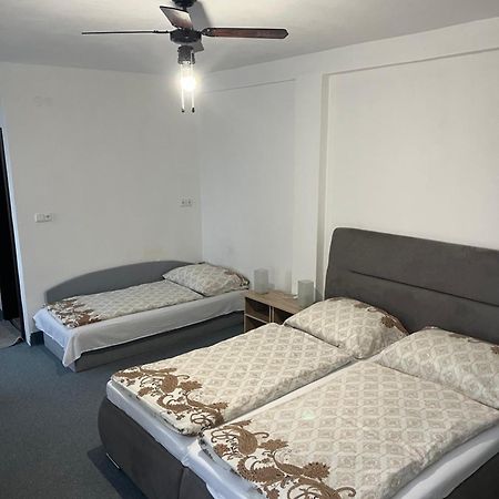 Penzión Vilo Bratislava Exterior foto